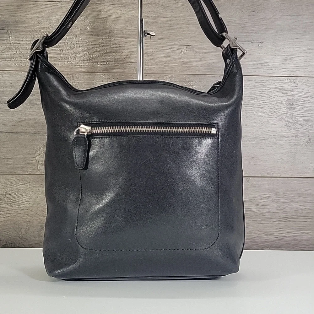 Coach Black Leather Shoulder Bag 19889